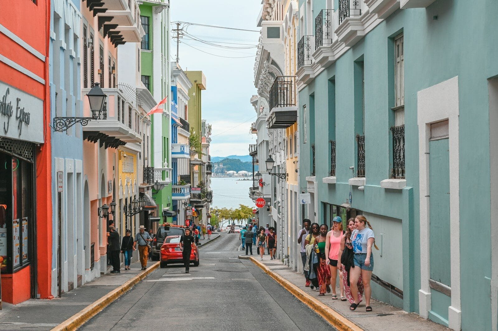 Best time of year for a San Juan cruise — colorful Old San Juan street near the cruise port